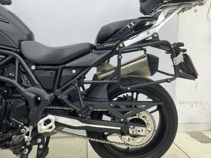 二手贝纳利TRK702