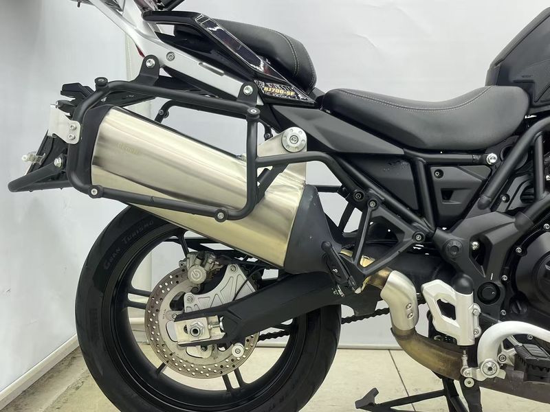 二手贝纳利TRK702