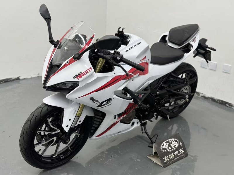 二手QJMOTOR赛250