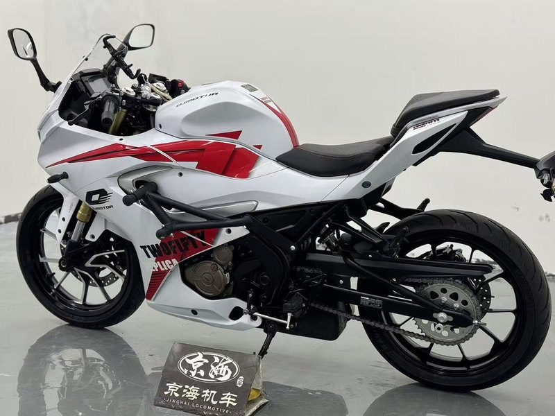 二手QJMOTOR赛250