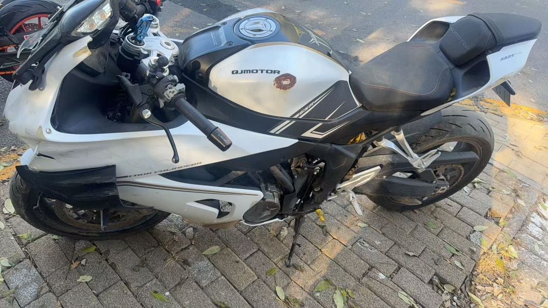 二手QJMOTOR赛800