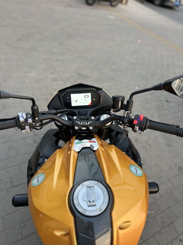 二手贝纳利TNT899