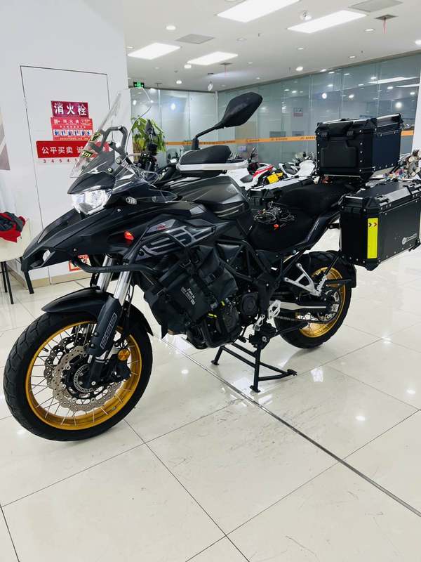 二手贝纳利TRK552