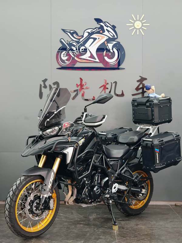 二手贝纳利TRK702