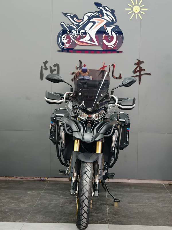 二手贝纳利TRK702