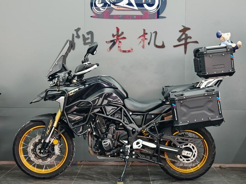 二手贝纳利TRK702