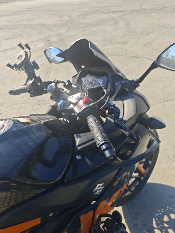 二手豪爵铃木GSX250R