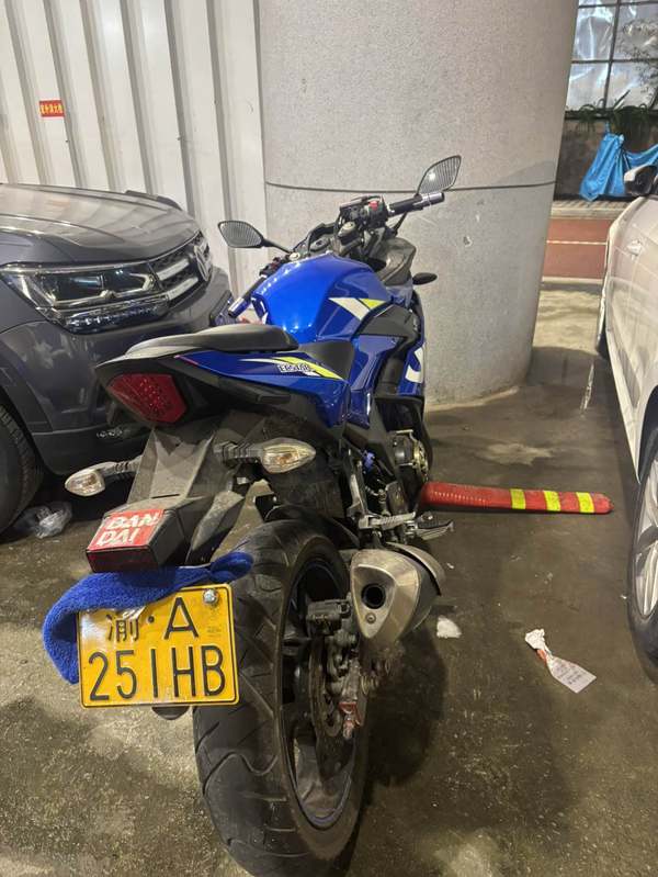 二手豪爵铃木GSX250R