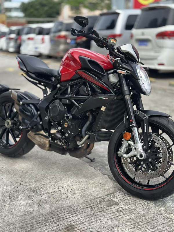 二手奥古斯塔Dragster 800
