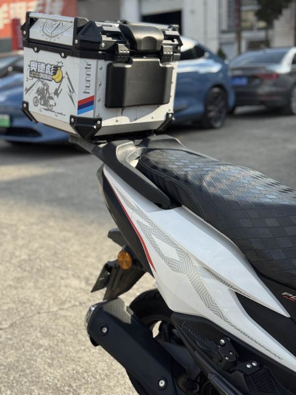 二手新大洲本田裂行 RX125Fi