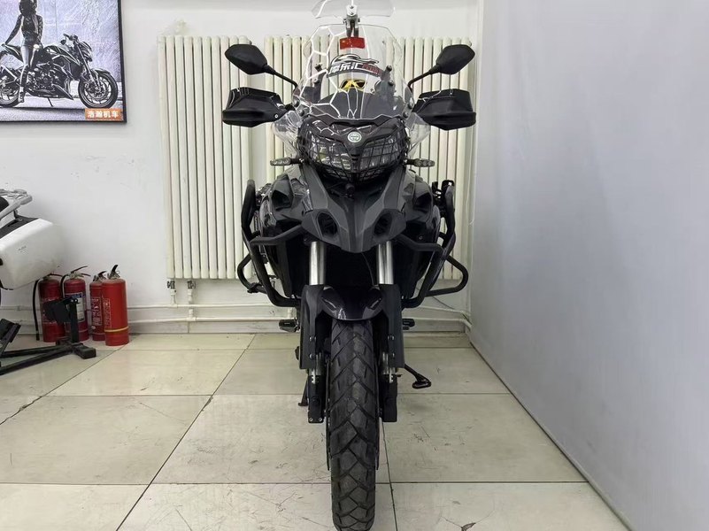 二手贝纳利金鹏 TRK502