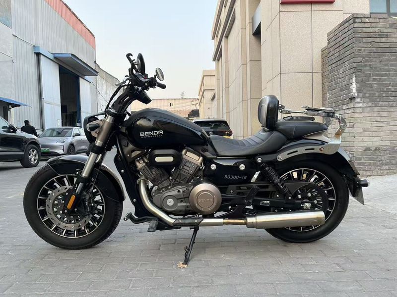 二手奔达Rock300 灰石