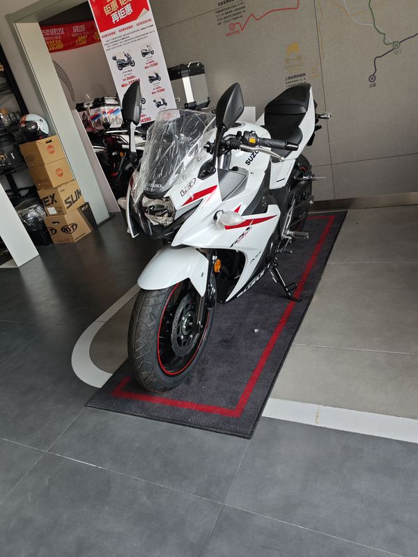 二手豪爵铃木GSX250R