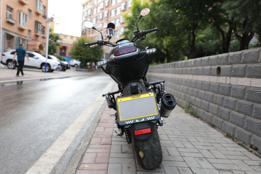 二手贝纳利幼狮 Leoncino 500