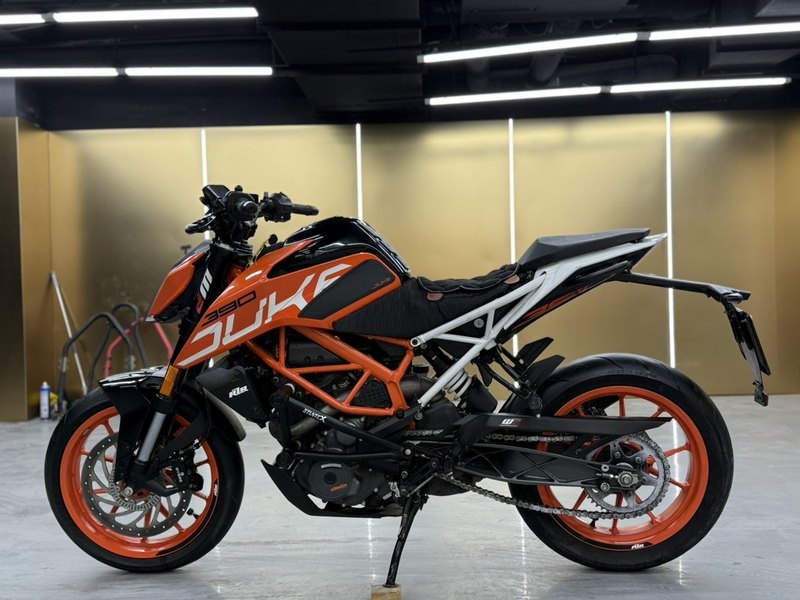 二手KTMR2R390 Duke