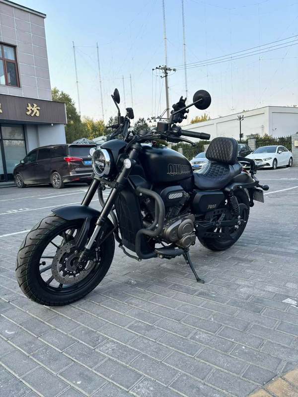 二手QJMOTOR闪300