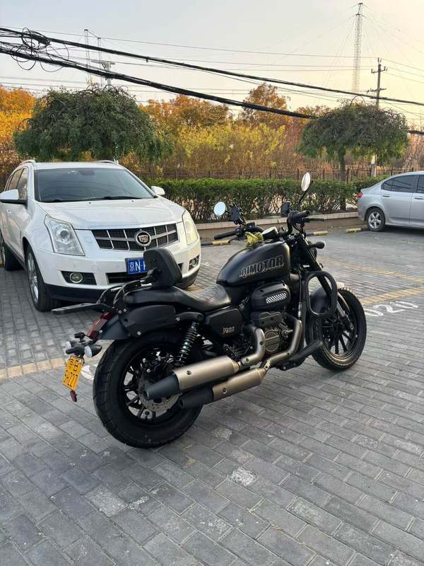 二手QJMOTOR闪300