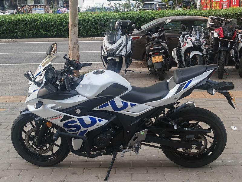 二手豪爵铃木GSX250R