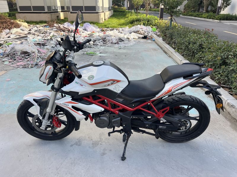 二手贝纳利红宝龙 TNT150i