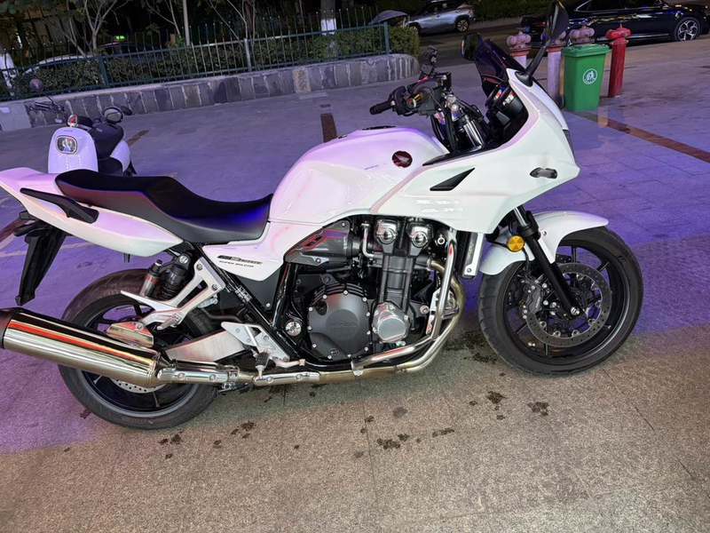 二手本田CB1300 Super Bol D'or