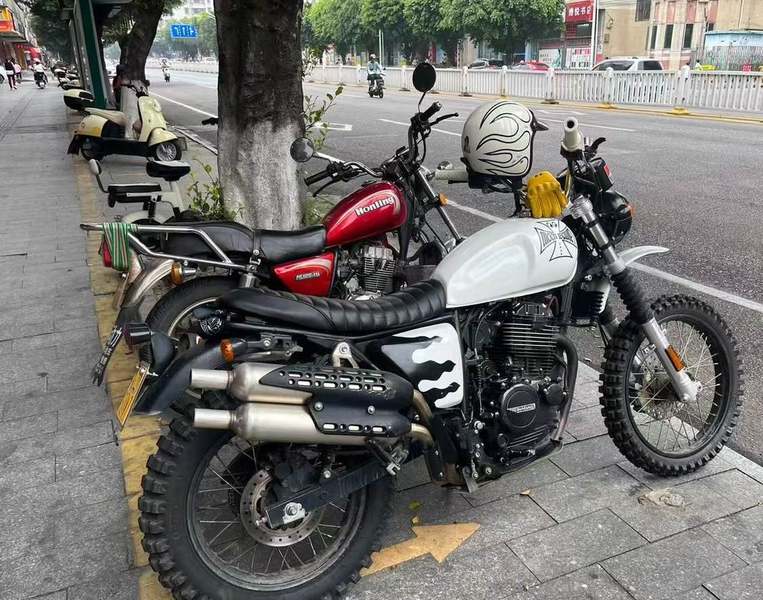 二手鑫源银瓶440