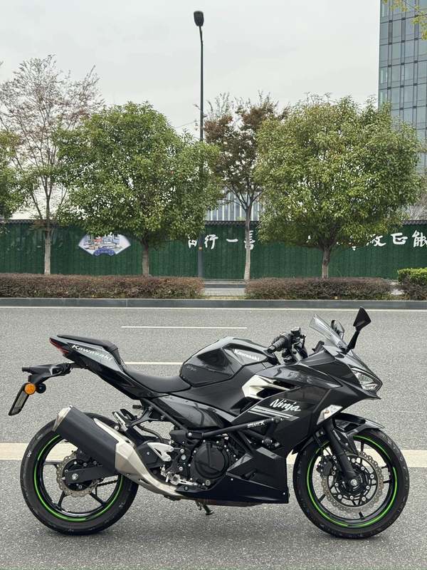 二手川崎Ninja 400