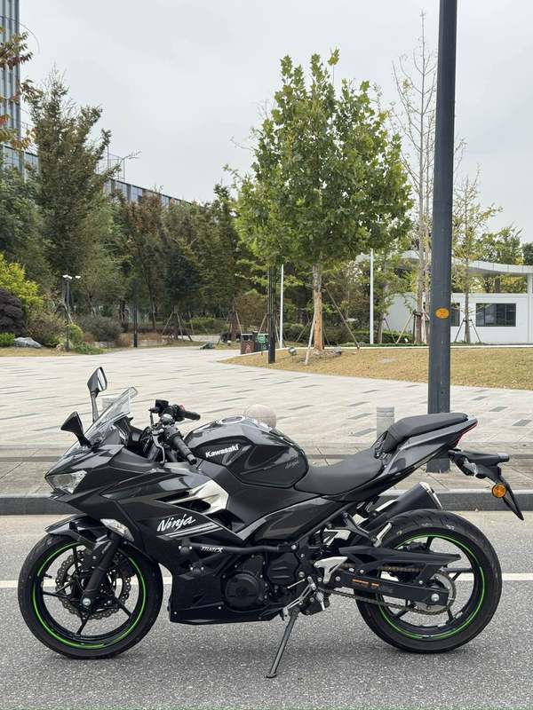 二手川崎Ninja 400