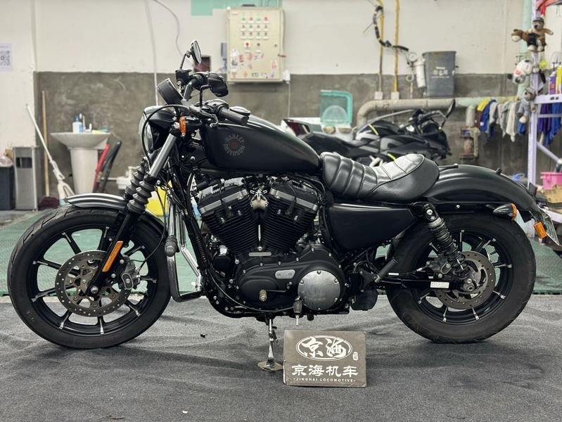 二手哈雷戴维森Iron883 硬汉