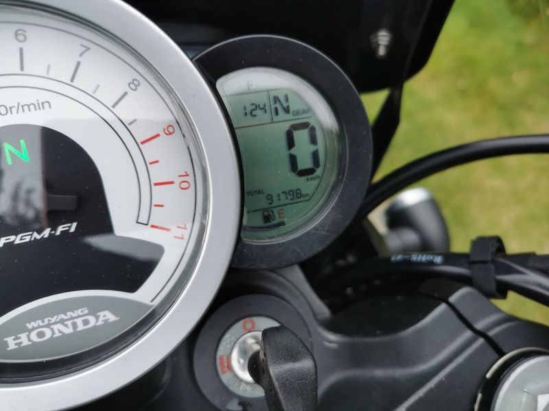 二手五羊本田鸷道 CB190SS