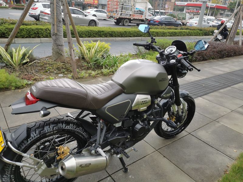 二手五羊本田鸷道 CB190SS