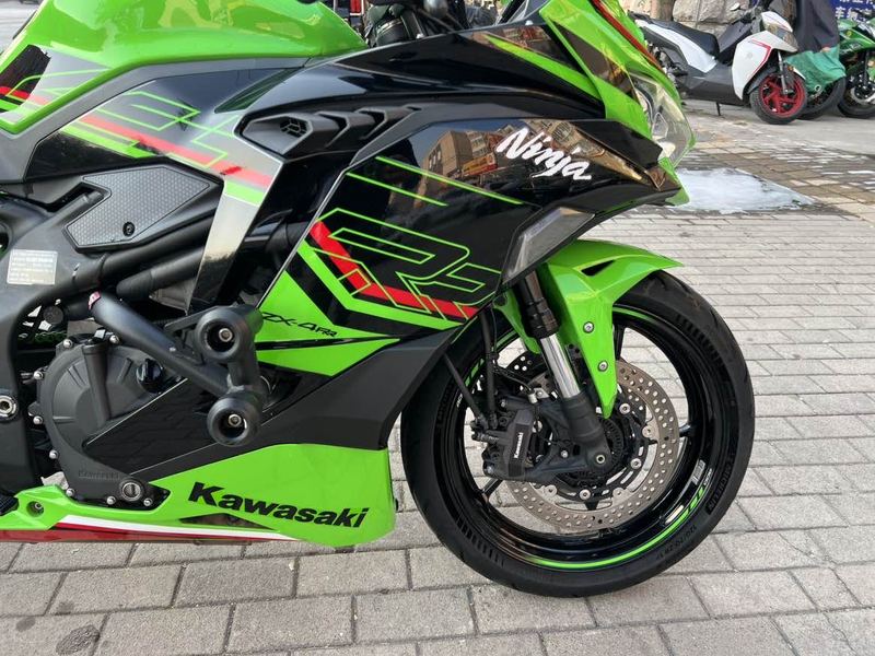 二手川崎ZX-4R