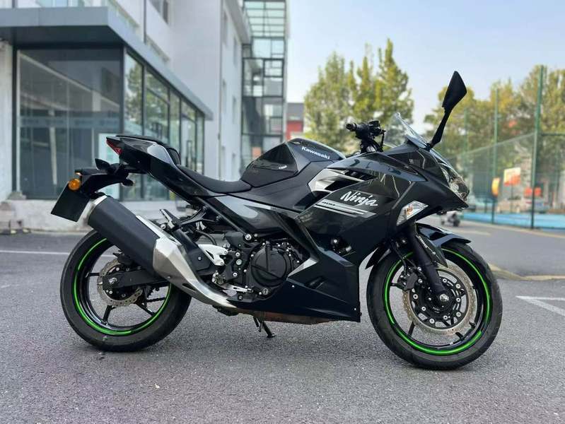 二手川崎Ninja 400