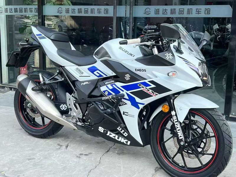 二手豪爵铃木GSX250R