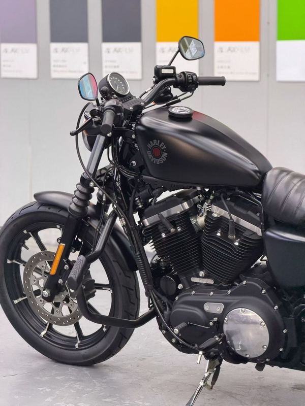 二手哈雷戴维森Iron883 硬汉
