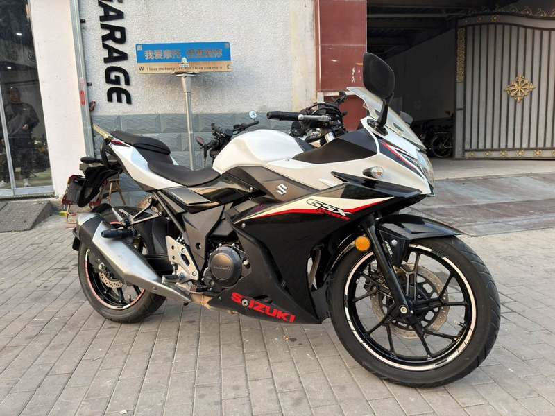 二手豪爵铃木GSX250R