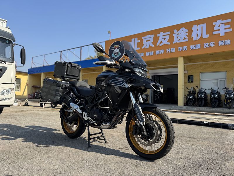 二手贝纳利TRK552