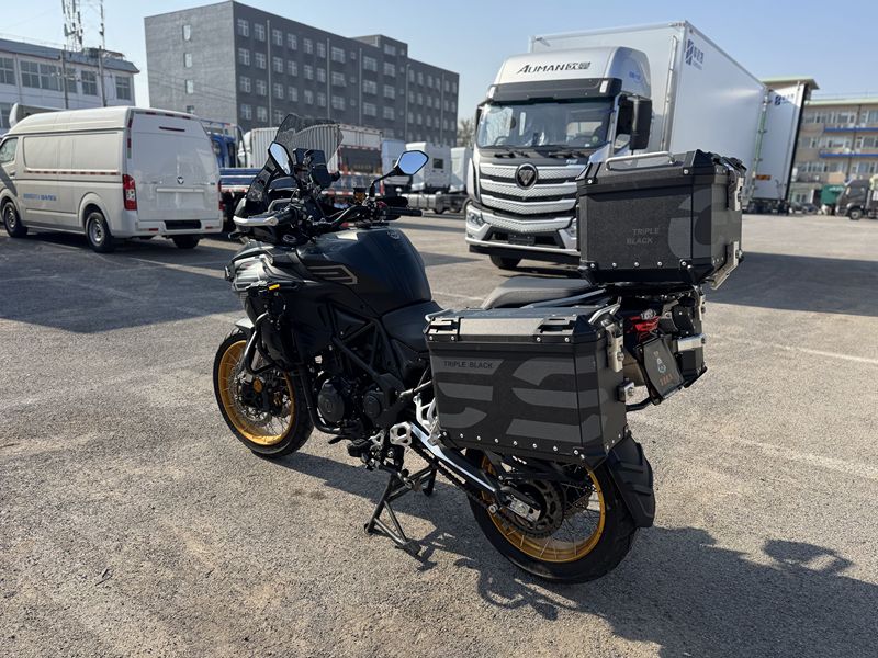 二手贝纳利TRK552