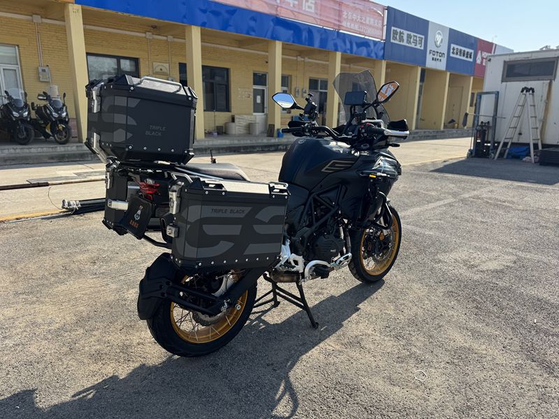 二手贝纳利TRK552