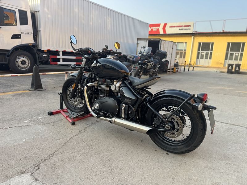 二手凯旋Bonneville Bobber