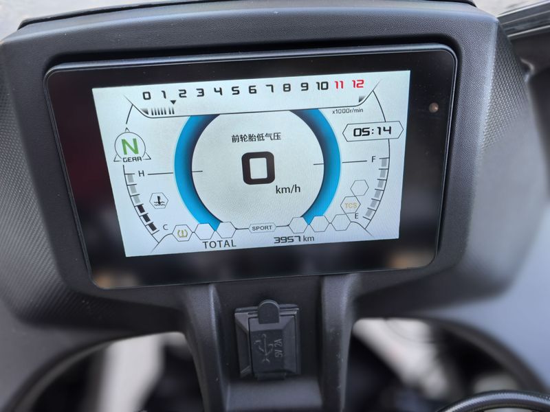 二手贝纳利龙卷风 Tornado 402R