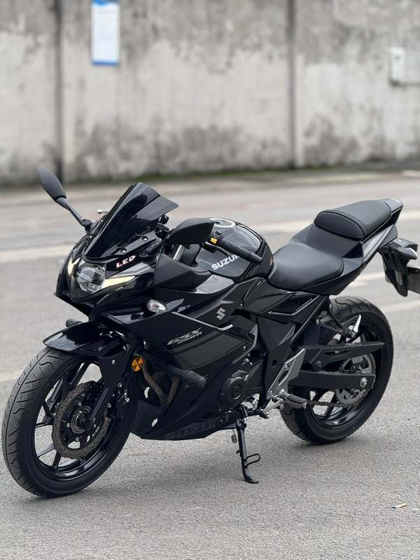 二手豪爵铃木GSX250R