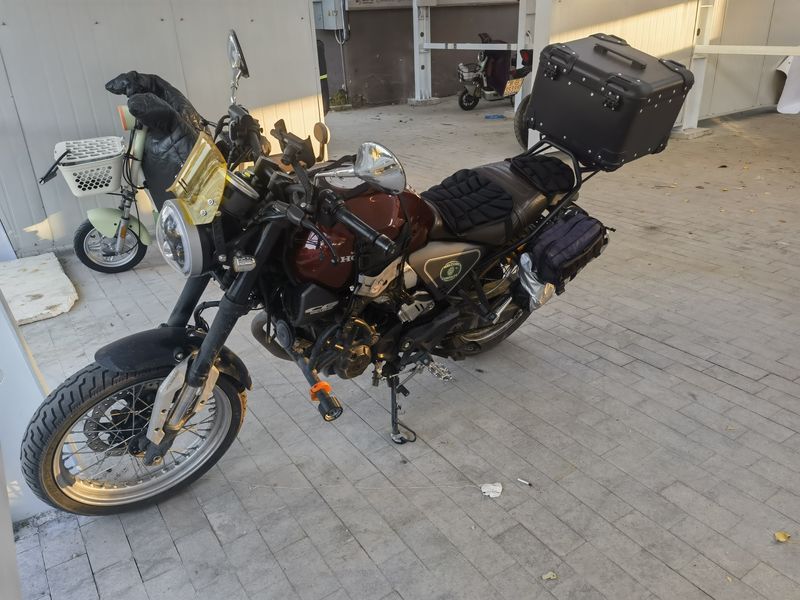 二手五羊本田鸷道 CB190SS