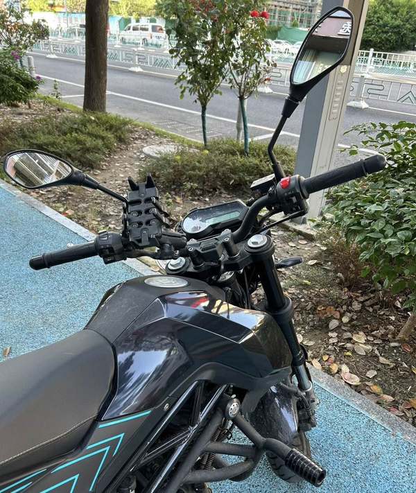 二手贝纳利小暴龙TNT125