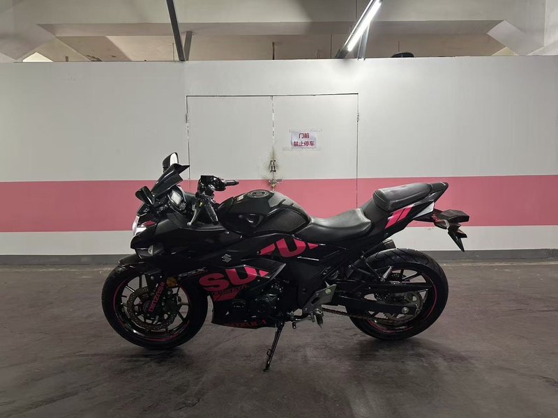 二手豪爵铃木GSX250R