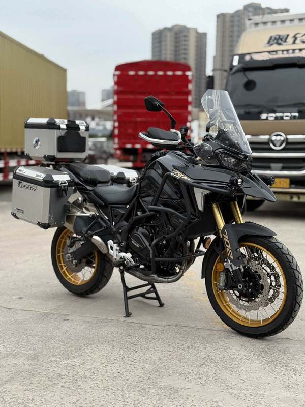 二手贝纳利TRK702