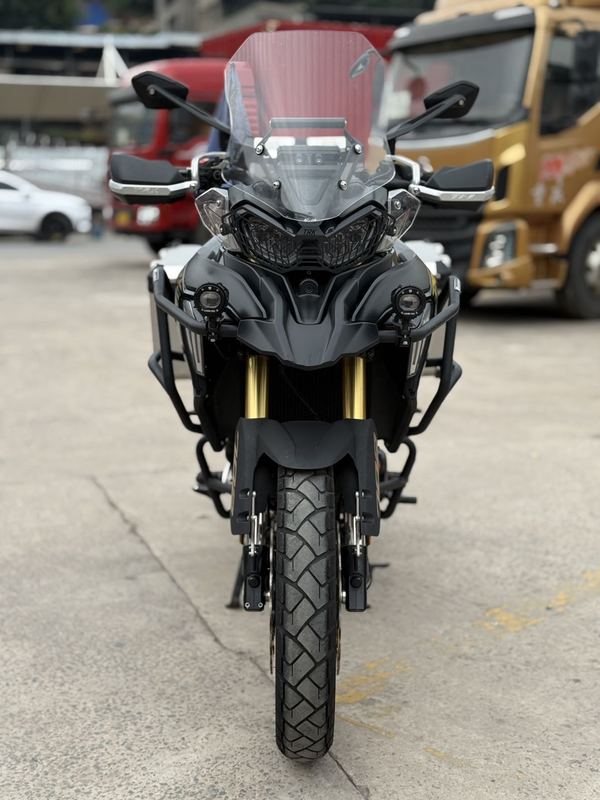 二手贝纳利TRK702