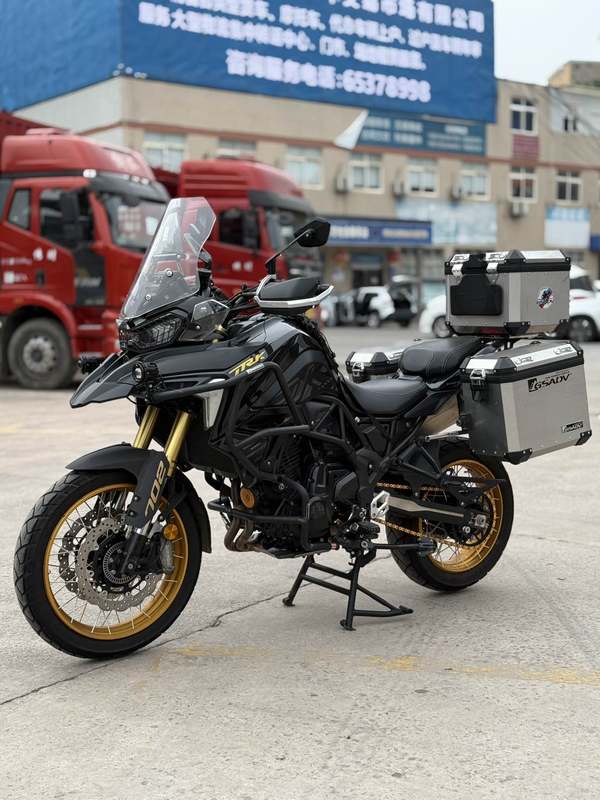 二手贝纳利TRK702