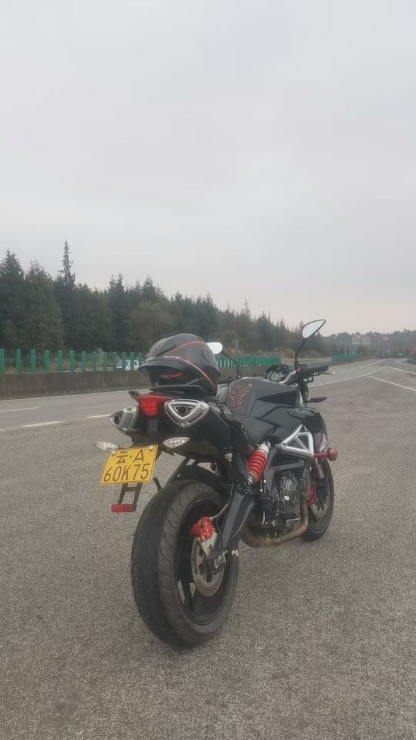 二手贝纳利TNT600i