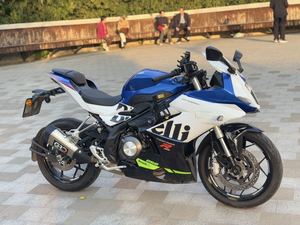 二手贝纳利龙卷风 Tornado 252R