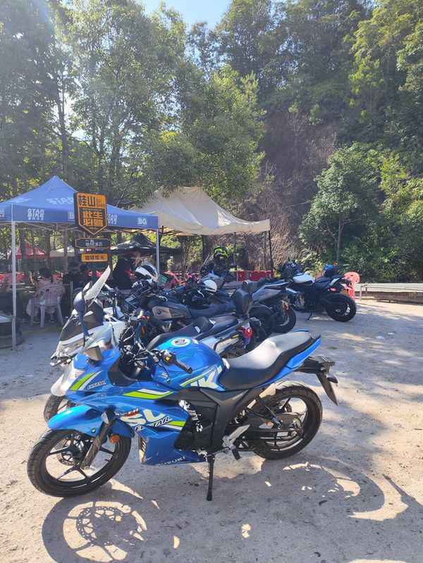 二手济南铃木极客飒 Gixxer 155